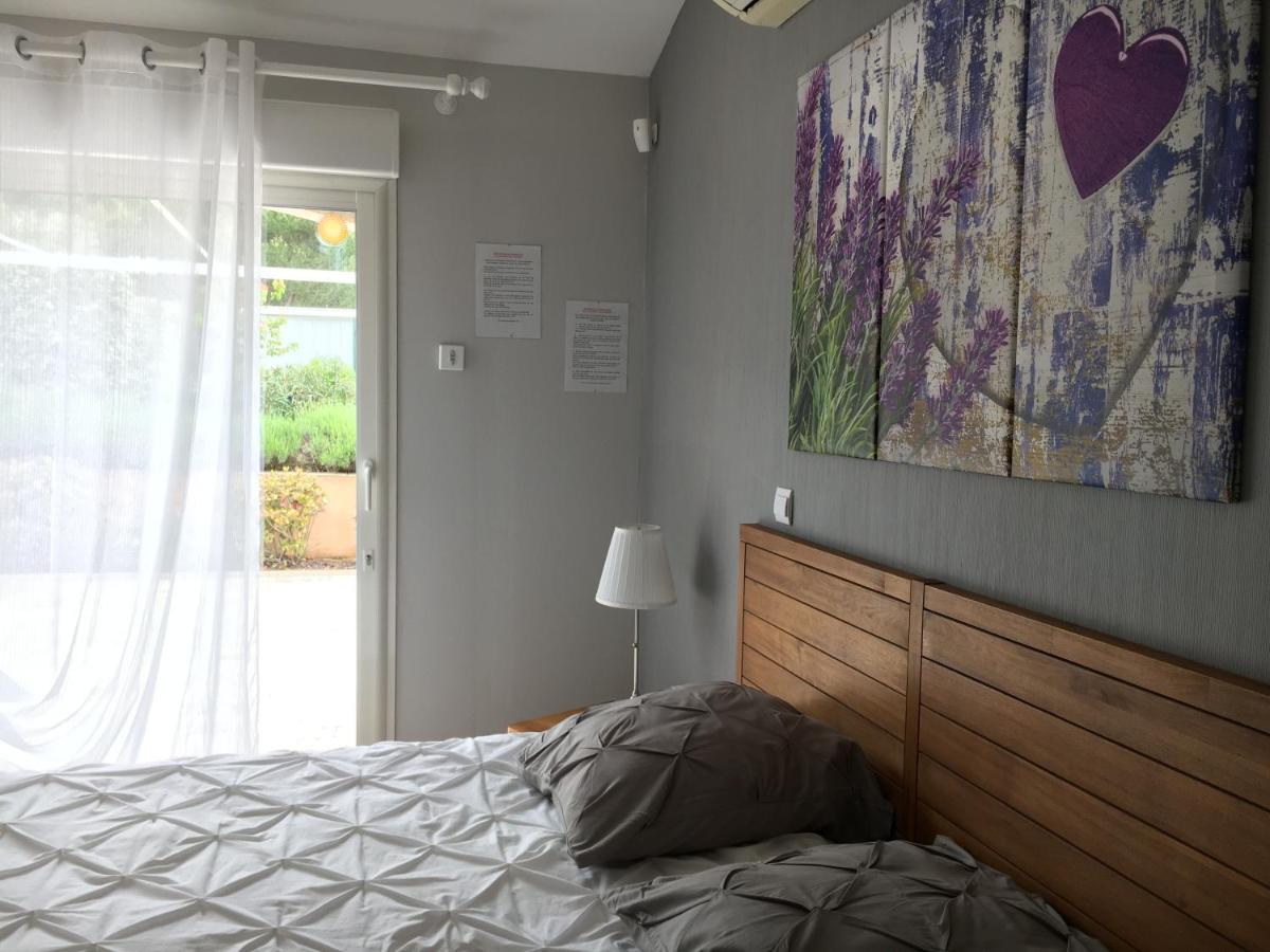Bed and Breakfast Les Lavandes Alleins Zewnętrze zdjęcie